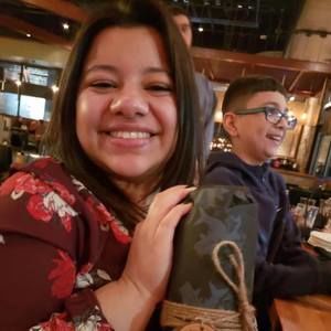 Meet your Posher, Neida